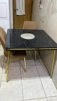 ميز • طاولات • للبيع • ديكور منزل • اثاث • اثاث منزلي