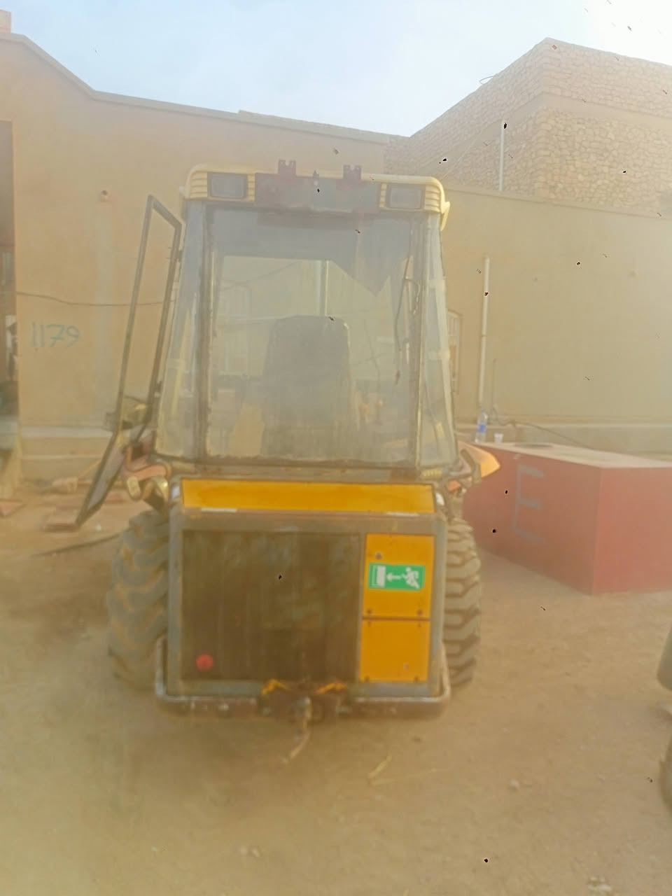 للبيع او مراوس المكان الرمادي***********
