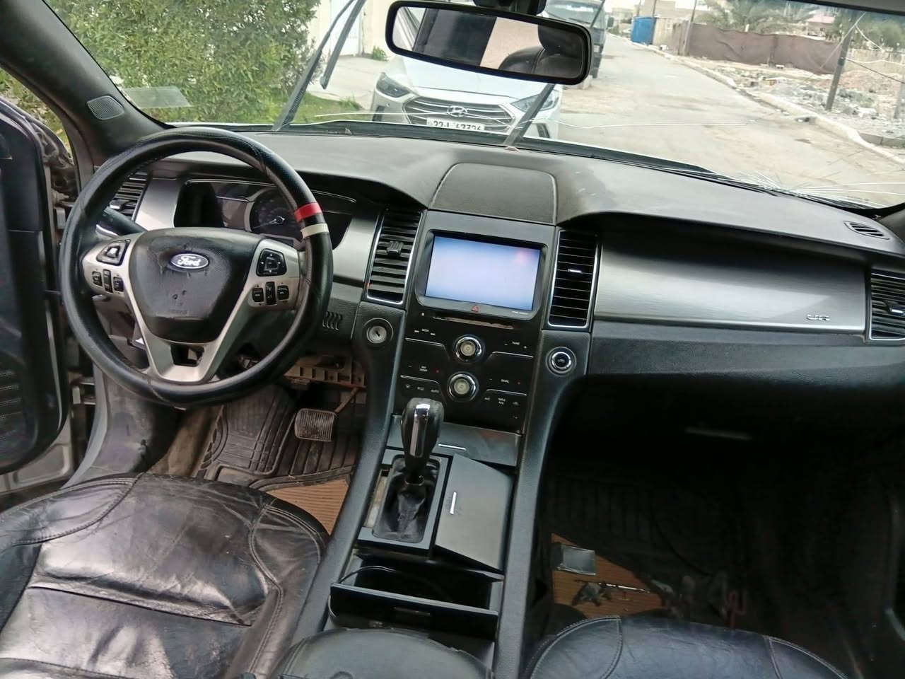 فورد تورس 2013 شرط التحويل
محرك كير مكفولات سيارة كاملة صدر جديد تخم تاير كهرباء فول كشنات جلد 
السونار مرفق بالمنشور 
سعرها 80 وبيها مجال 
***********
مكانها ديالى بعقوبة
