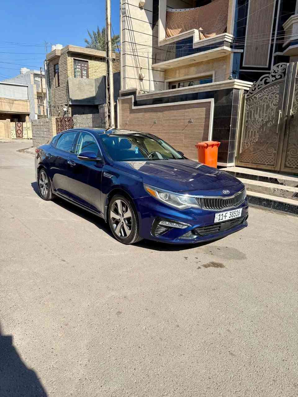 السلام عليكم  كيا اوبتما للبيع (S)  (للبيع اقساط فقط ) فول مواصفات موديل 2019 رقم بغداد وبسمي مشروع وطني سنوية وهزة جديدة بيهة صبغ 3 قطع 
مواصفات السيارة
(1) بنراما شغالة+ تحكمات ستيرن
(2) بصمة+ رادارات وحساسات
(3) شاشة كبيرة+ كامرة خلفية
(4) قطعتين تبريد+ ثلاث انظمة قيادية
(5) كشنات كهرباء+ اشاير بل مري
(6) مكينة 2400 درجة اولى+ بصمة ابواب
(7) كير ١٠٠/١٠٠+ ويل كب
(8) صدر وتبريد وتدفئة مكفولات
(9) ميكانيكيات وكهربائيات وحدادية ١٠٠/١٠٠
(10) تخم تايرات جدد+ داخل غرفة جديدة
(11) السيارة جاهزة مابيها اي نقص
المكان بغداد  الدورة المعلمين 
***********
