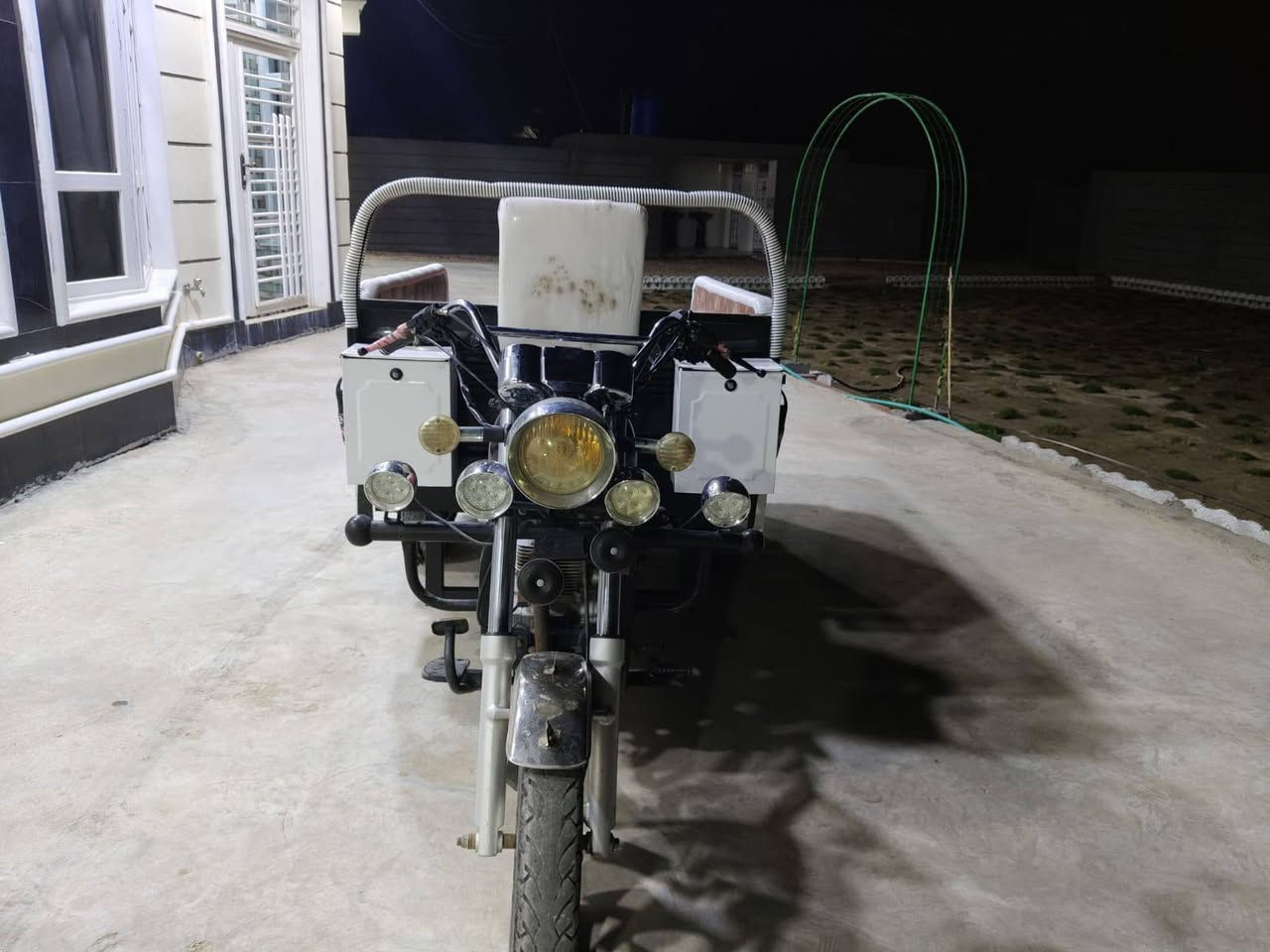 سلام عليكم ستوته موديل 2024مكفول دشبو الكتروني السعر مليونين وبيه مجال للستفسار تواصل على الرقم ***********
