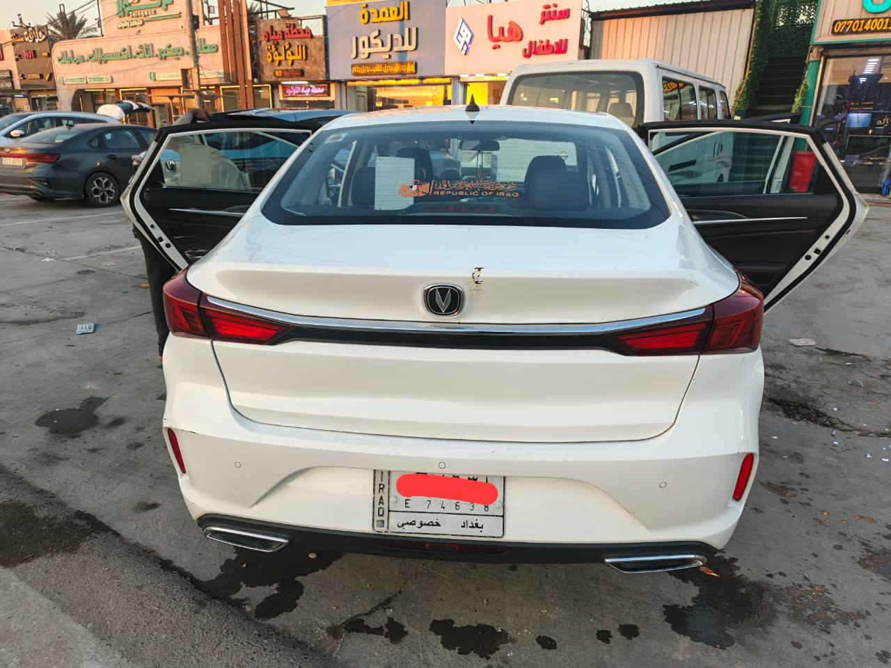 سلام عليكم شانجان ايدو حره بعدهه بسم الشركه ماشيه 113 بيهه بارد موضح بل صور بدون نواقص رقم الماني السعر 15 مليون مكلف بل نشر رقم ***********
