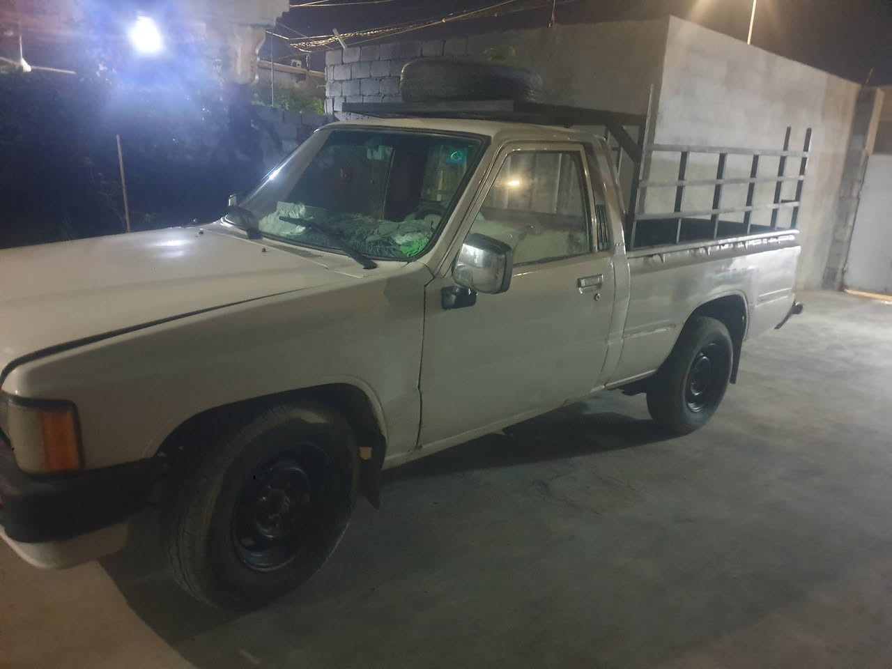 السلام عليكم للبيع بيكم موديل 85 سياره جاهزه اكسل كير نظيف سنويه لي 30 رقم ديالى الدولي 5كير مكان ديالى سعر43 رقم الجهاز ***********
