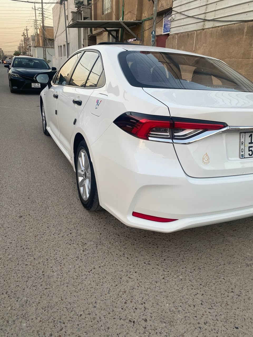 كورلا خليجي ٢٠٢٥
داخل جلد فتحه قطعتين تبريد ماشيه ٢١ ألف 
بيها بارد ٣ أصابع بجاملغ الأمامي ورصعات ثنين باقي كفاله 
سعر ١٥٤ وبيها مجال حك الجيه 
مكان مقابيل ألعاب السيديه
***********
