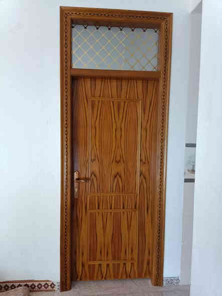 ابواب خشب داخلية الون والنقش حسب الطلب الخالص حي الجنود مقابيل الصوره ***********
