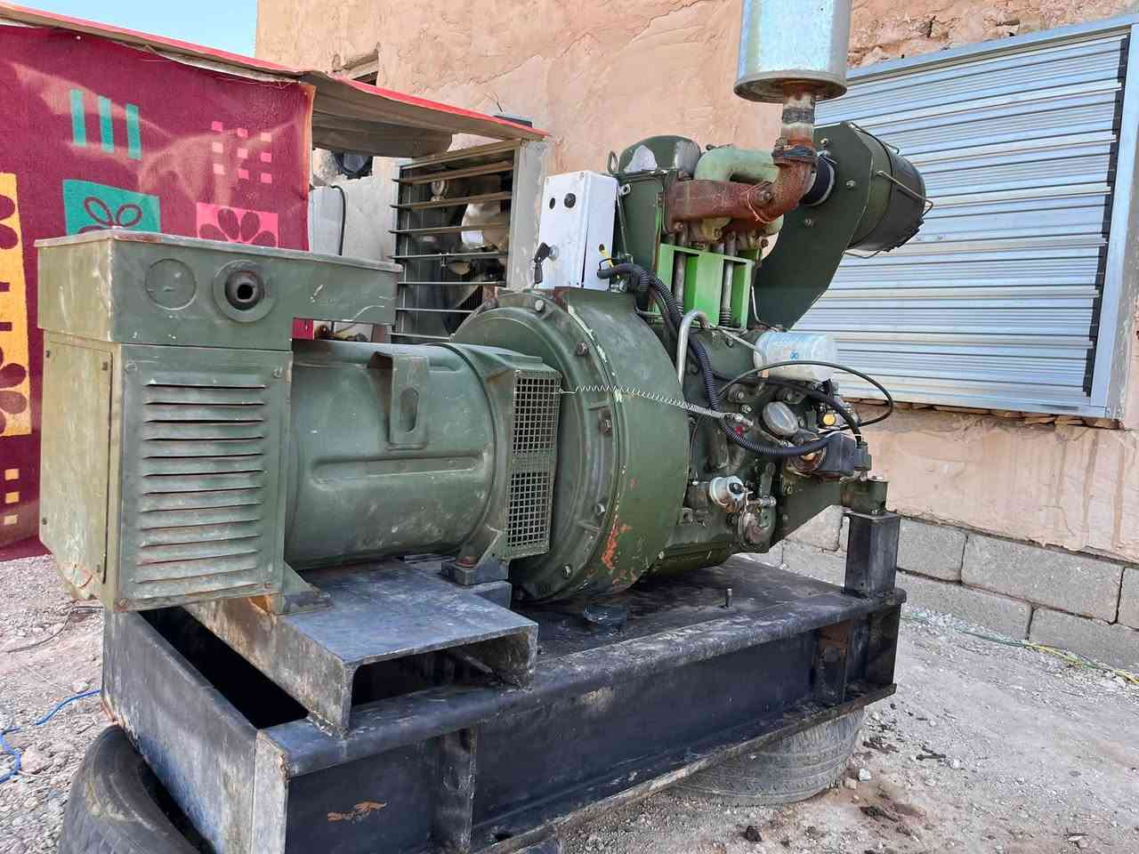 السلام عليكم 
دويز حلواني حجم 912
2بستم 12.5كيفي بلادي شركه 
بدون صرف او  بخار شرط الشغل والحمل 
عنوان تكريت 
***********
شراي اتصل او تدلل
