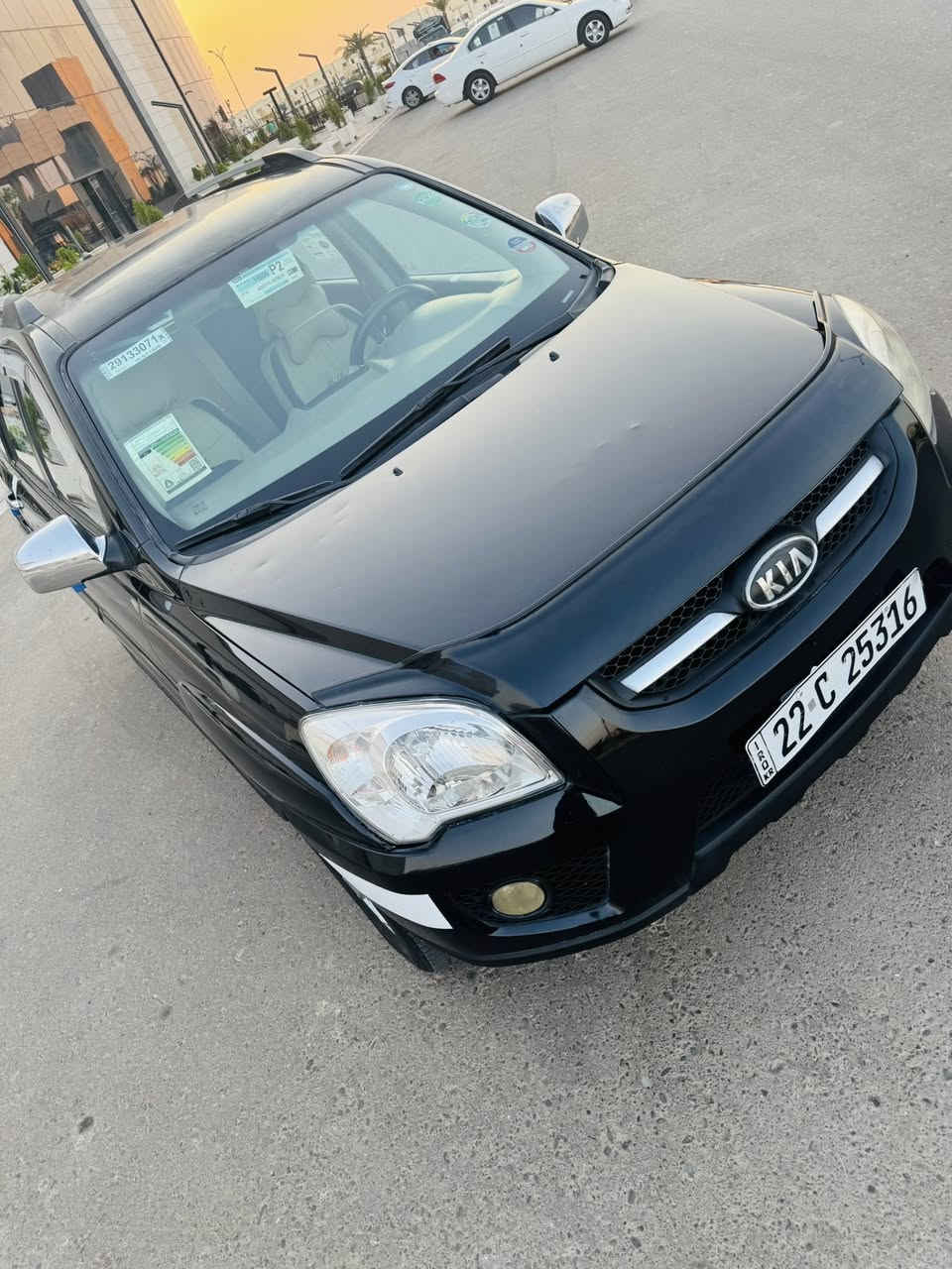 السلام عليكم 
كيا سبورتج 2009 خليجي 
#السعر$93
محرك دووش 4سلندر  بدون بخار بدون صوت بدون عيب
كير  اوتوماتيك بدون عيب 
مواصفاتها خليجي….
ويل كب بلادي وتخم تاير جديد 
تبريد ثلج 
سياره جاهزه من كلشي 
محرك/كير/صدر/كهربائيات/دواخل كلها توب
⛔️السياره خليجيه مكفوله بيها قبق صندوك فقط رش
رقم اربيل 22انكليزي الجديد تحويل ثاني يوم
مكان السياره تكريت 
للاستفسار اتصال

0776 074 7955
