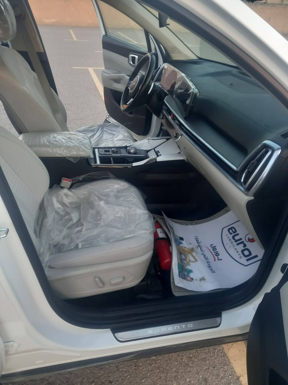 سورنتو ٢٥ شركه نيم ماشيه ٣٢ السياره جاهزه السعر ٣١٠ الاتصال على الرقم ***********
