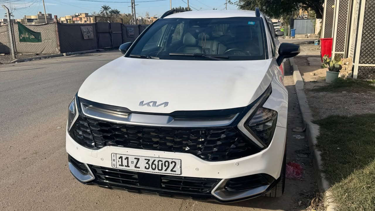 ‏2023 Kia Sportage X Line
 كيا سبورتج إكس لأين دخول

موديل 2023  ‌‎
 (4) سلندر محرك 2500       
فول  موصفات    
عداد المسافه  82 الف 
مواصفاتها :
.بصمة  
 شاشة كبيره لمس
كاميرا دوارة 
رادارات  /رادار جانبي /رادار خلفي
 حساسات خلفي 
خرائط 
 كشنات تدفة‏ 
 كشنات جلد .
 دفع رباعي فور ويل
نزول منحدرات                                                    
كشنات كهرباء
.تبريد قطعتين 
.اوتوهولد .  
ويل كروم 
مسجل ناطق
بلوتوث USB ابل كار بلاي والاندروير . 
 حاجب ليد
.نقطه عمياء
.اشاراة بالمراياة الجانبيه                                     
. فول تحكم ستيرن                                             
. كير أوتو + عادي.                                              
-اوتو بريك.                                                         
. بريك بصمة.                                                      
‏Led .+  زينون
.شحن اللاسلكي                                                            
. ‏داخل اسود جلد 
. نضام قياده اربعة
. مثبت سرعه
. تحديد مسار 
. دمامات صوت  
.لايت بلادي Led +  زينون ‏دبل زينون اصلى . 
. رادار الخطوط البيضاء 
‏.شاشة إلكترونية
 تشغيل عن بعد 
‏-AUTO HOLD
‏Auto start 
مكان السياره بغداد 
السعر  195
*********** بغداد, العراق
