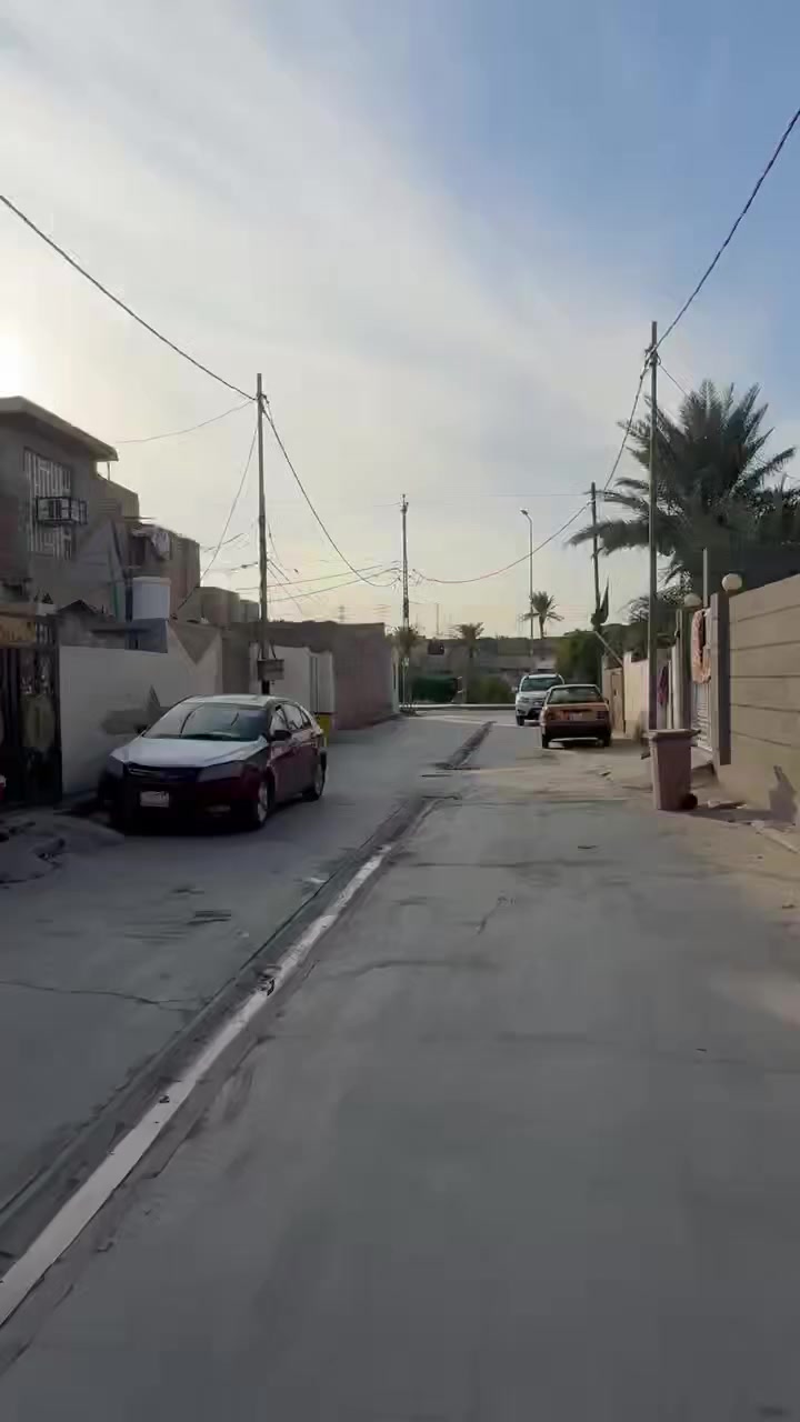 دار للبيع – فرصة جيدة
الموقع: الحي العسكري
المساحة: 100 متر
النوع: طابو صرف
طابق واحد
التفاصيل:
• استقبال
• صالة
•حمام
• غرفة 4×5
البيت جاهز للسكن وموقعه قريب من كافة الخدمات.

للإستفسار والمراسلة على الخاص أو الاتصال على الرقم: (***********).
