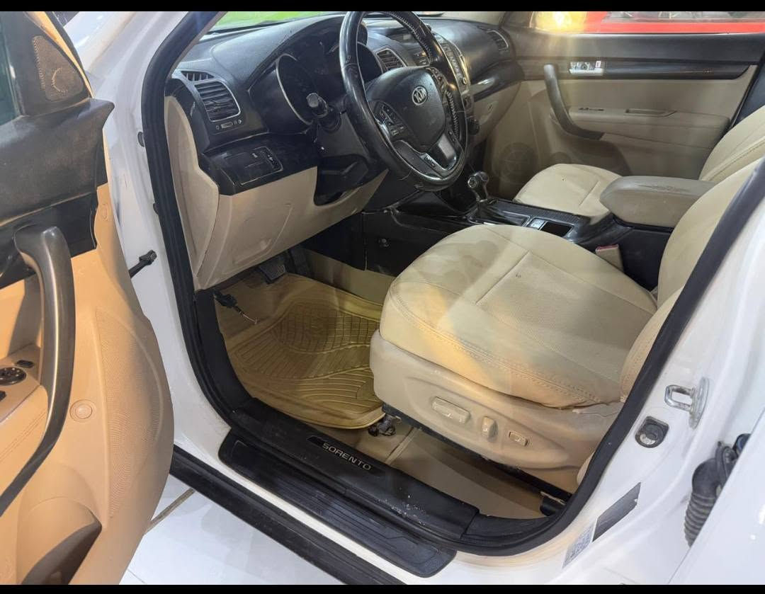 سورنتو موديل 13 شكل ال15 بيها تبديل قمارة بانوراما  وجاملغ خلفي وصابغها عام  سيارة خليجية 6 سلندر 7 راكب بصمة سيارة جاهزة سعرها 120 بيها مجال مكاني ذي قار سوق الشيوخ ***********
