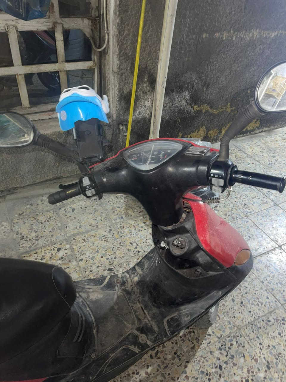 السلام عليكم
اخوان ماكس عدله للبيع أو مراوس

كفرها الخارجي تجاري

بوشه ٥٥ رياضي

ويل رياضي

دبل رياضي

صالنصه رياضي اف ام

نقص بريك امامي + باتري فقط

مكينة تخبل شلعة ومعدل

شعندك مراوس نزل بالتعليقات

عنواني بغداد ضباط البلديات

***********
