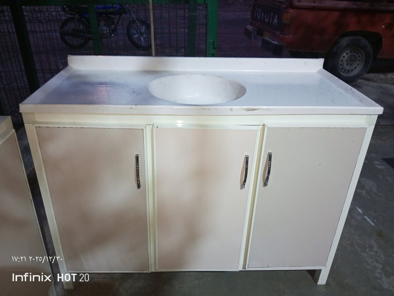 کەوانتەر دوومتر لۆک لۆک هەڵواسین   مەخسەلەی مترو 20 کاشی سپی   نرخی هەرزانە لەکەلاری کۆنم گۆڕینۆ ئەکه م بەکەوانتەری کۆن  ***********
