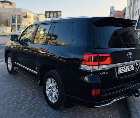 لاندكروز 2016  gxr  
رقم أربيل ماشيه 147. الف 
محرك 8 سلندر  4كامرات 
مكفول عدا صبغ بل باب الخلفي 
نضيفه جدا  وبدون اي نقص
محرك كير ككهربائيات مكفوله
تشغيل عن بعد 8 ايرباك كشن 3 دكم فتحه سقف السعر465 مجال بسيط 
لاستفسار ***********
مكانها بصره
