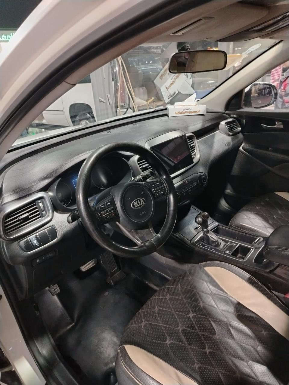 سورنتو خليجية للبيع موديل 16سياره كفاله عامه رقم اربيل مكينه اربع سلندر السعر 190وبيه مجال ***********
