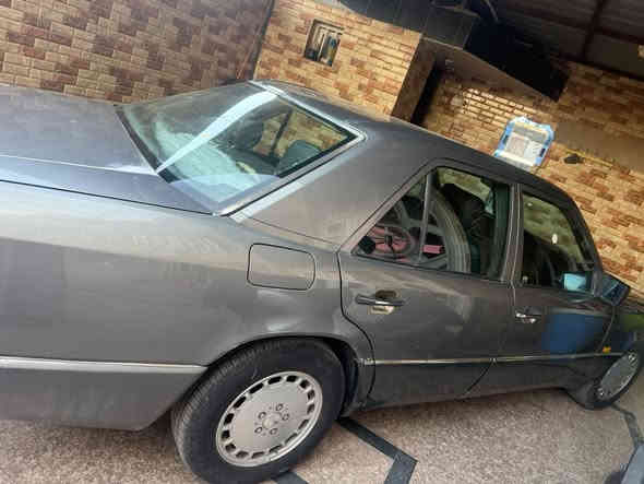 مارسدس دب محور فيفيتي2500 موديل 1987 مصبوغه سعر 58 ورقة رقم تليفون ***********
