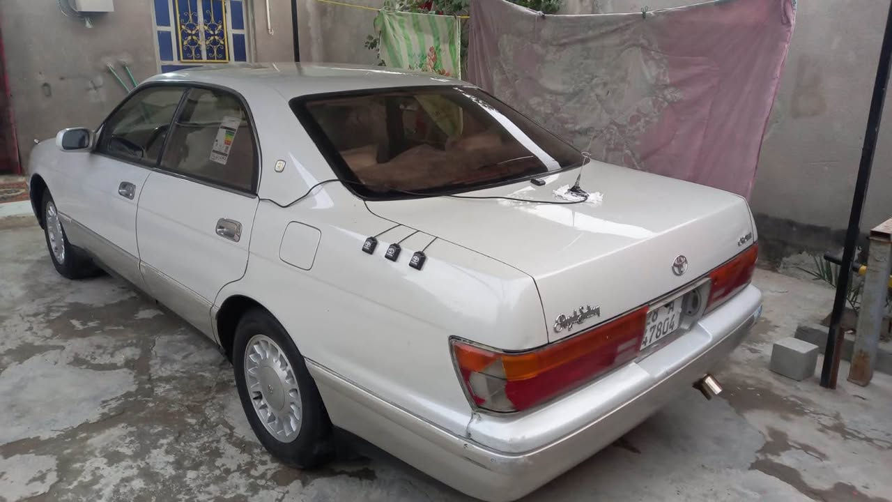 السلام عليكم 
بطه للبيع العنوان  البصــره الزبير 
السياره مكفوله من الضربه والكص والنقل جثه السياره جاهزه من حداده وتايرات وكهربائيات وتبريد ماناقصها شي محرك ثنين ونص  السياره بسمي تحويل مباشر رقم نجف غير متواجد على الفيس ومكلف بالنشر 65 وبيها مجال *********** البصرة, العراق
