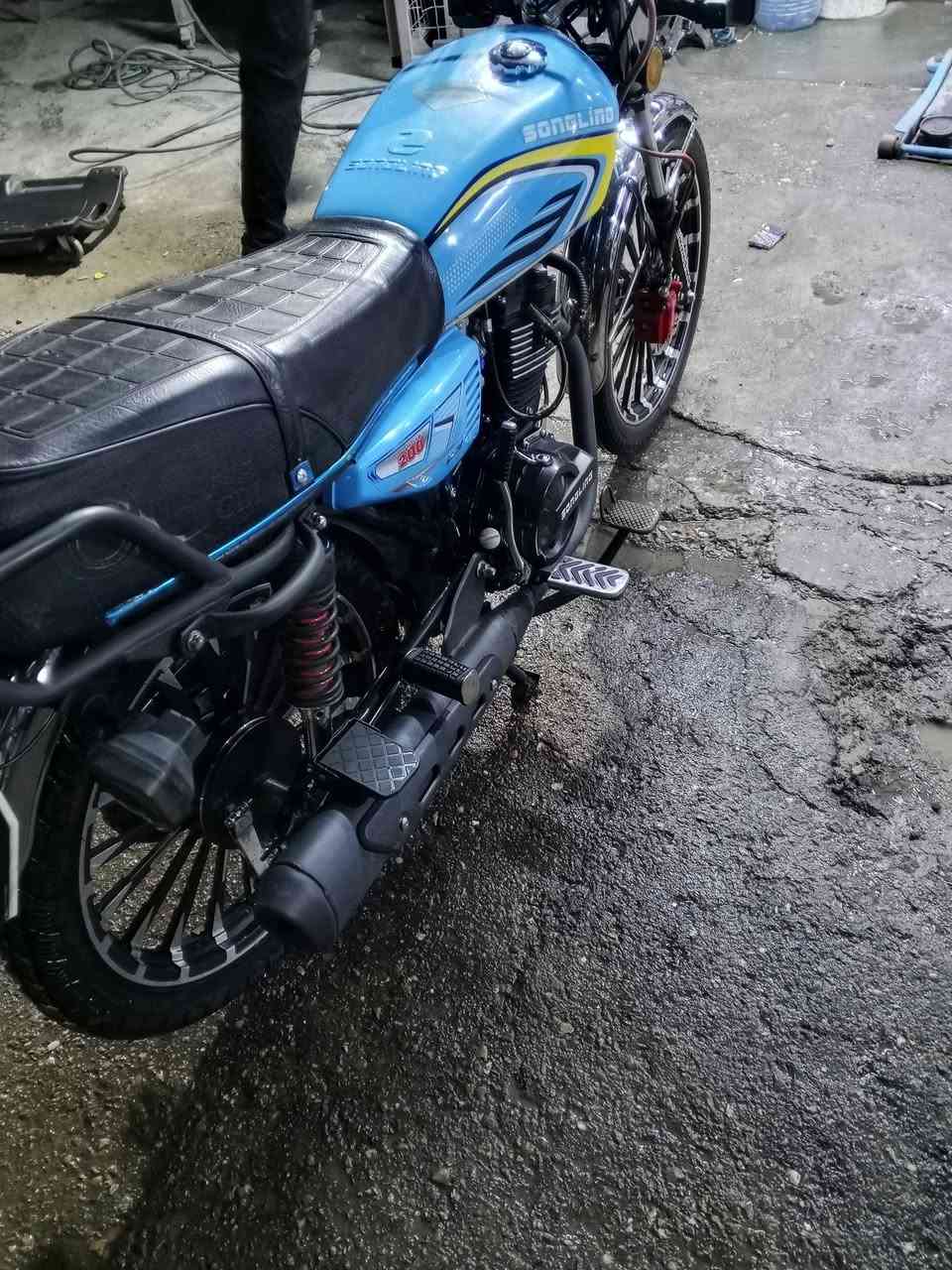 السلام عليكم سونك 2026 مكينه 200سيسي درجة مكفولة السعر 800وببها مجال بسيط مكاني البياع ***********
