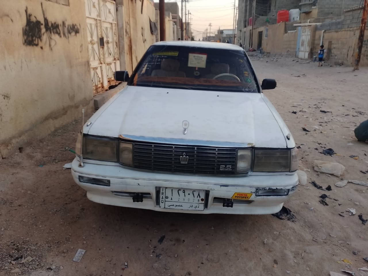 السلام عليكم هارتوب للبيع رقم ذي قار ايسر بلاد مكينه وكير ثنين ونص جدد طخم تاير حداديه جديده مديل 1988 للاستفسار ***********
