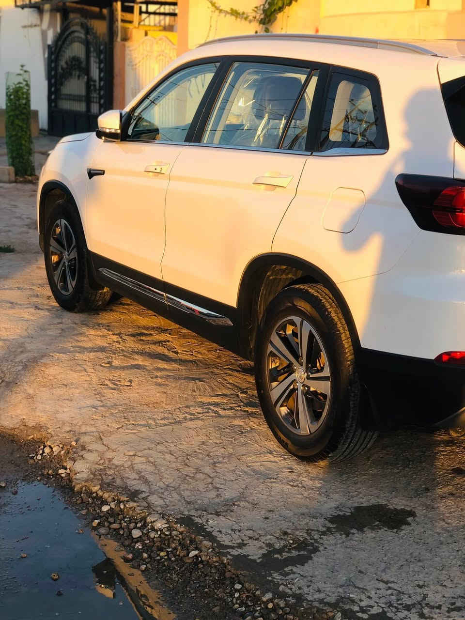 السلام عليكم
سياره للبيع شانجان  2019   CS75
گير محرك شرط
السياره  بأسمي رقم السليمانية
انتهاء الهزه 2026/10
سنويه  لل 2029
يوجد دفتر بانزين 
المكان كركوك الحويجه الاستفسار اتصل    ***********
