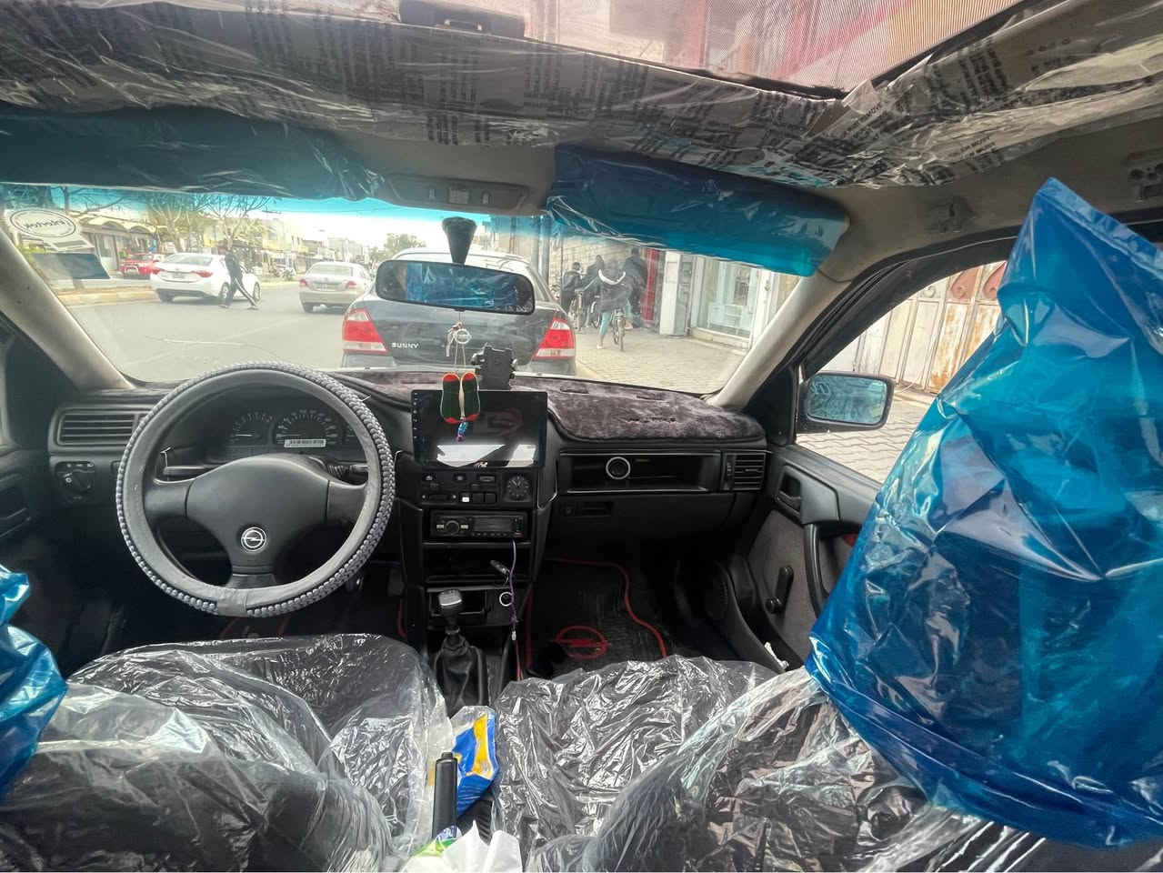 اوبل فكترا موديل ٨٩ سنويه دفتر بانزين تايرات جديده صدر جديد سياره جاهزه سعر ٣٣ وبي مجال بسيط 
*********** كركوك, العراق
