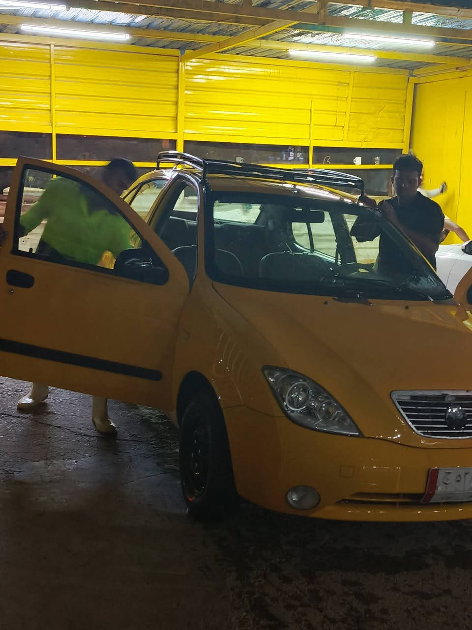 سلام عليكم 
طيبة موديل 16 رقم بغداد بيه ابراس البونيد شبر صبغ سيارة جاهزة محرك بي خيط تبخير سنوية لل 29
شرط التحويل 
مكان بغداد فلكة سلمان باك ***********
سعر 40ورقة
