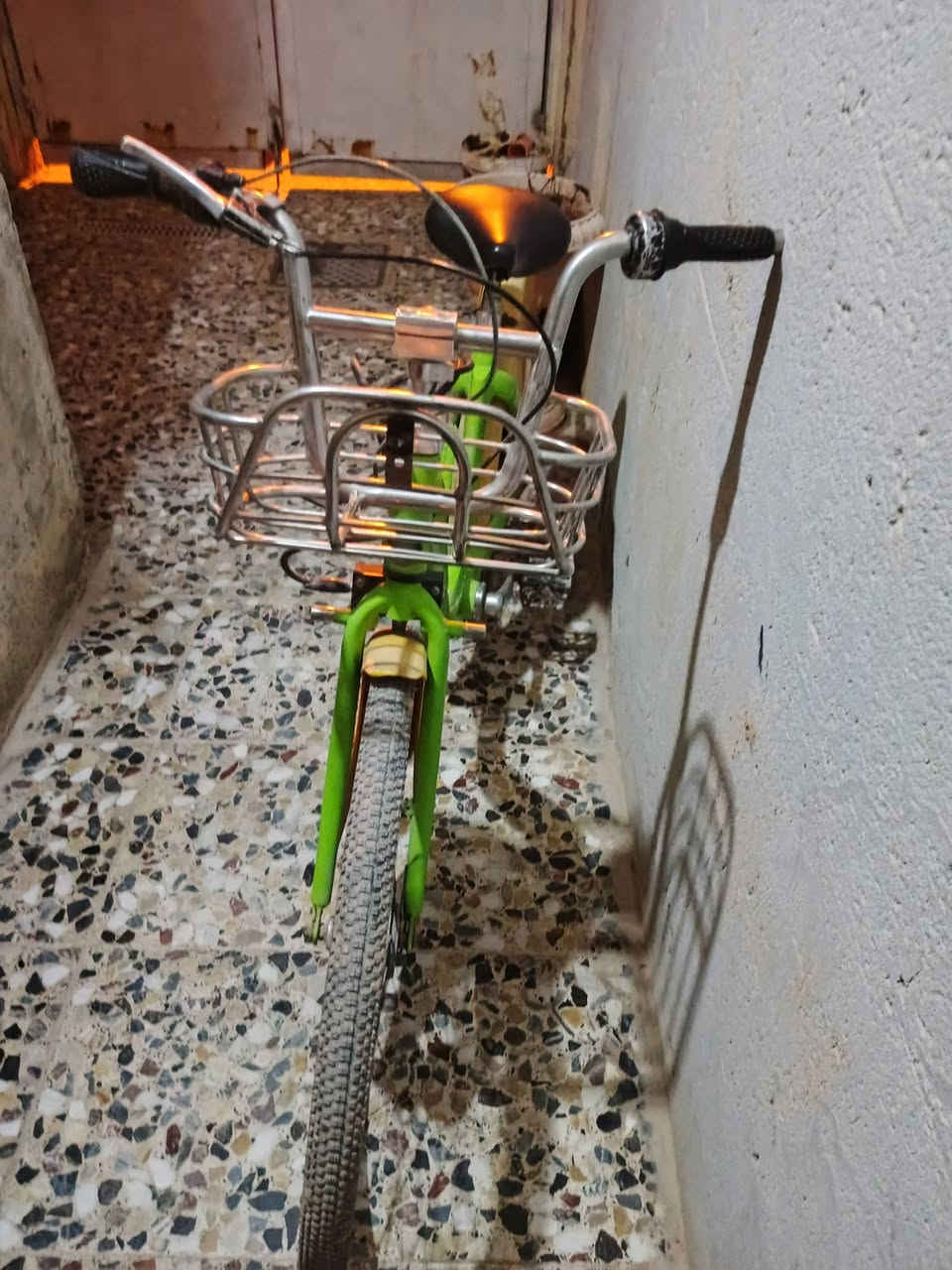 بايسكل ياباني مو زنجيا كاردن
سعره 75بي مجال العنوان نجف  
التواصل رقم ***********
