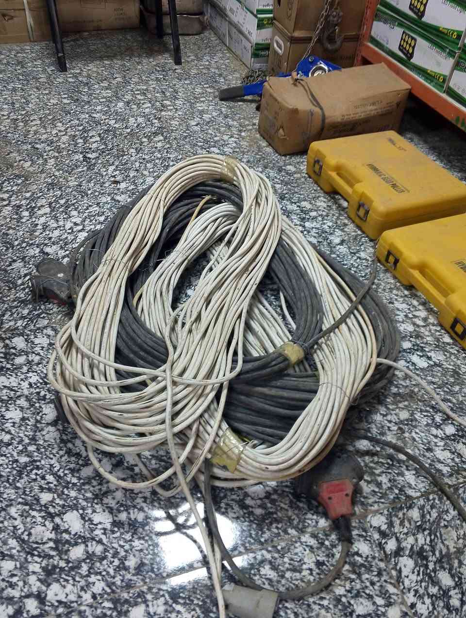 السلام عليكم المكان الصناعة ***********
