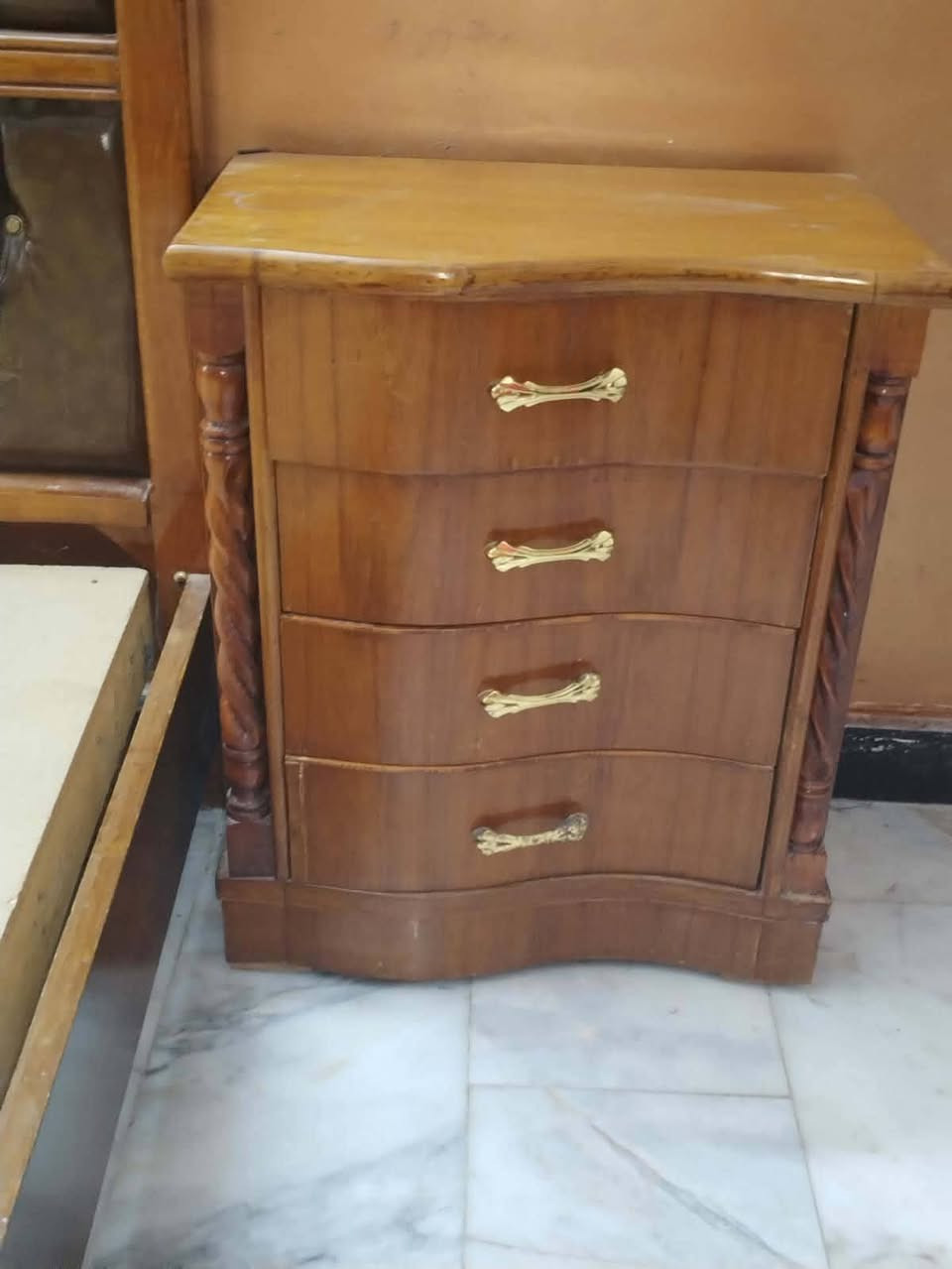 غرفه نوم عراقيه متكونه من 7 قطع غرفه جداََ نضيفه ثقيله وضخمه سعر بلخاص

مكان بغداد جميله


**إذا كنت صاحب هذا الإعلان وتريد حذفه لأي سبب، رجاءا أرسل رسالة إلى الدعم الفني**