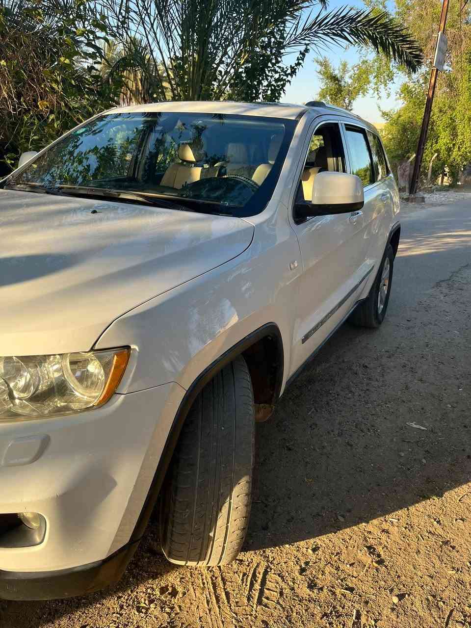 للبيع
جيب شيروكي 4x4 (Laredo) 2013
خليجي كلين بدون حادث 
محرك 3.6 (6سلندر)
داخلها جلد لون بيجي 
فتحة سقف بانوراما 
حجم الشاشة: 6.5 إنج قلاب
حساسات ضغط تايرات 
4 وضعيات قياده 
رقمها بغداد خصوصي تحويل ثاني يوم
مكانها بغداد الدوره (الاثوريين) 
السعر 17،300$ 
يعني 173 ورقه وبيها مجال بسيط 
للاستفسار :***********
