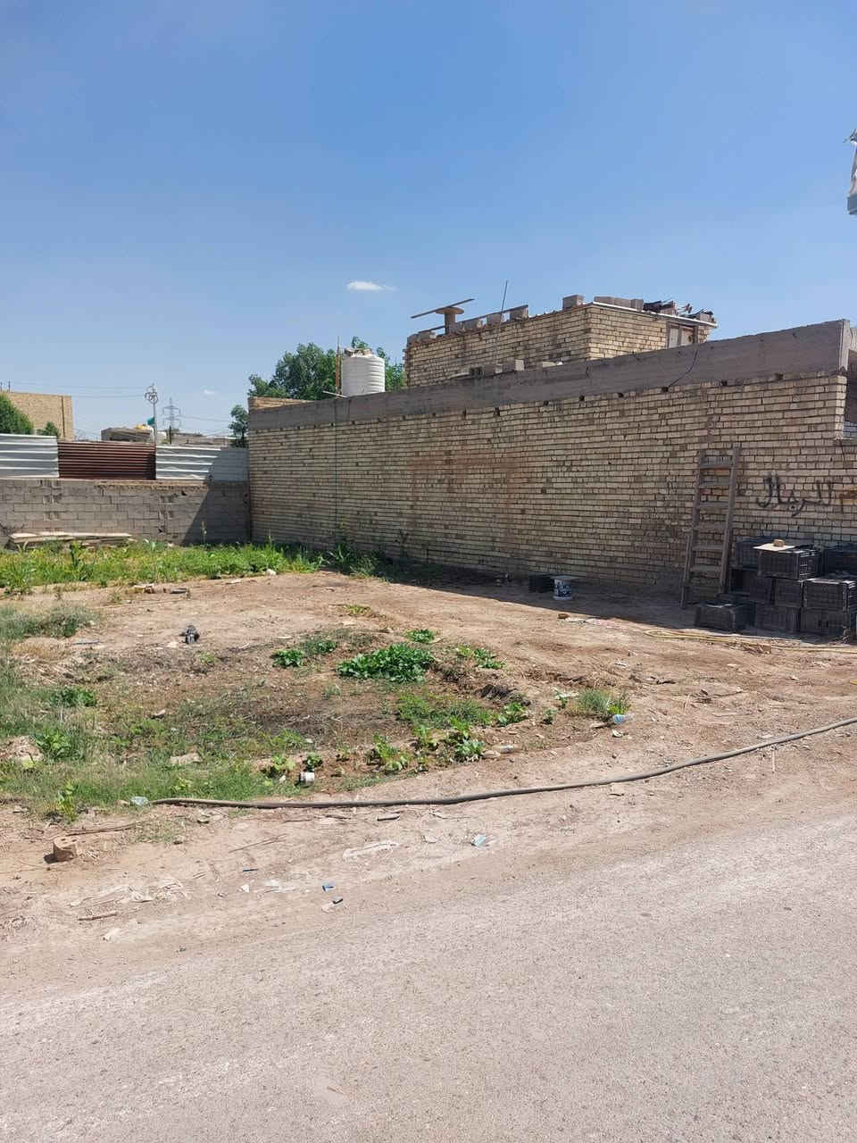 قطعه أرض للبيع مساحه ١٩٠ واجهة ١٠ نزال ١٩ سند ٢٥
جسر ديالى العريفيه شارع خدمي العريفيه قريبه ع الشارع العام خدمات كامله 
رقم /*********** موجود واتساب
