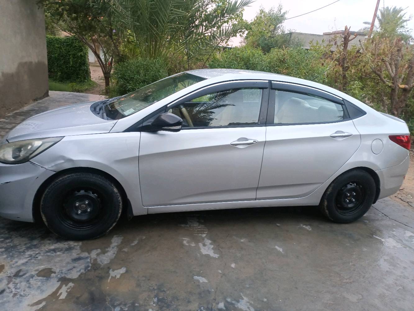 السلام عليكم اكسنت موديل 2014 خليجي محرك 1600دوش قطرتين كير محرك تبريد صدر مكفول مصبوغه حزام جماليه بدون دواخل تكم لغود شواصي حوض مكفولات ماشيه 200 بسمي السعر 90وبيها مجال مكاني بغداد حي الجهاد رقم الهاتف 


***********