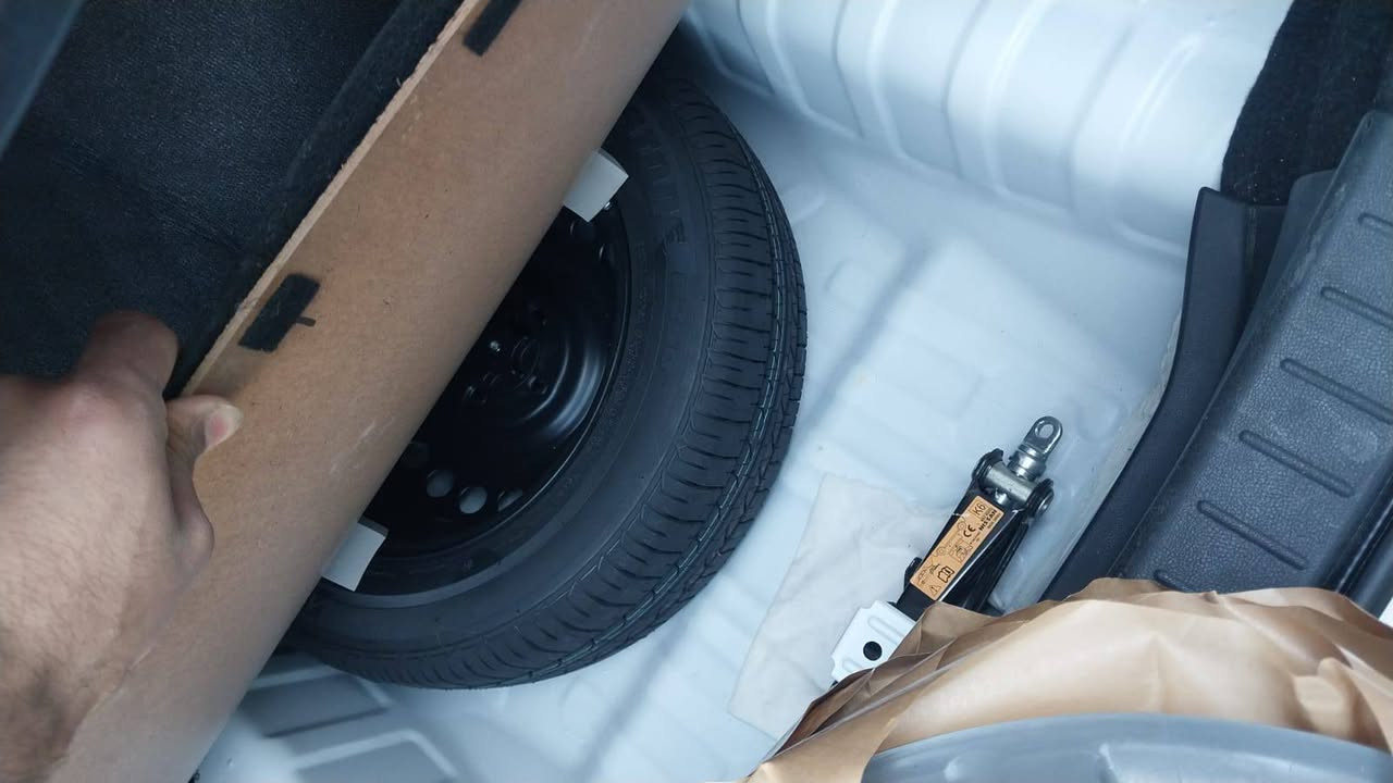 سيارة نيسان موديل ٢٠٢٤ كفالة عامة ماشية ١٦ الف اي أستفسار ***********
