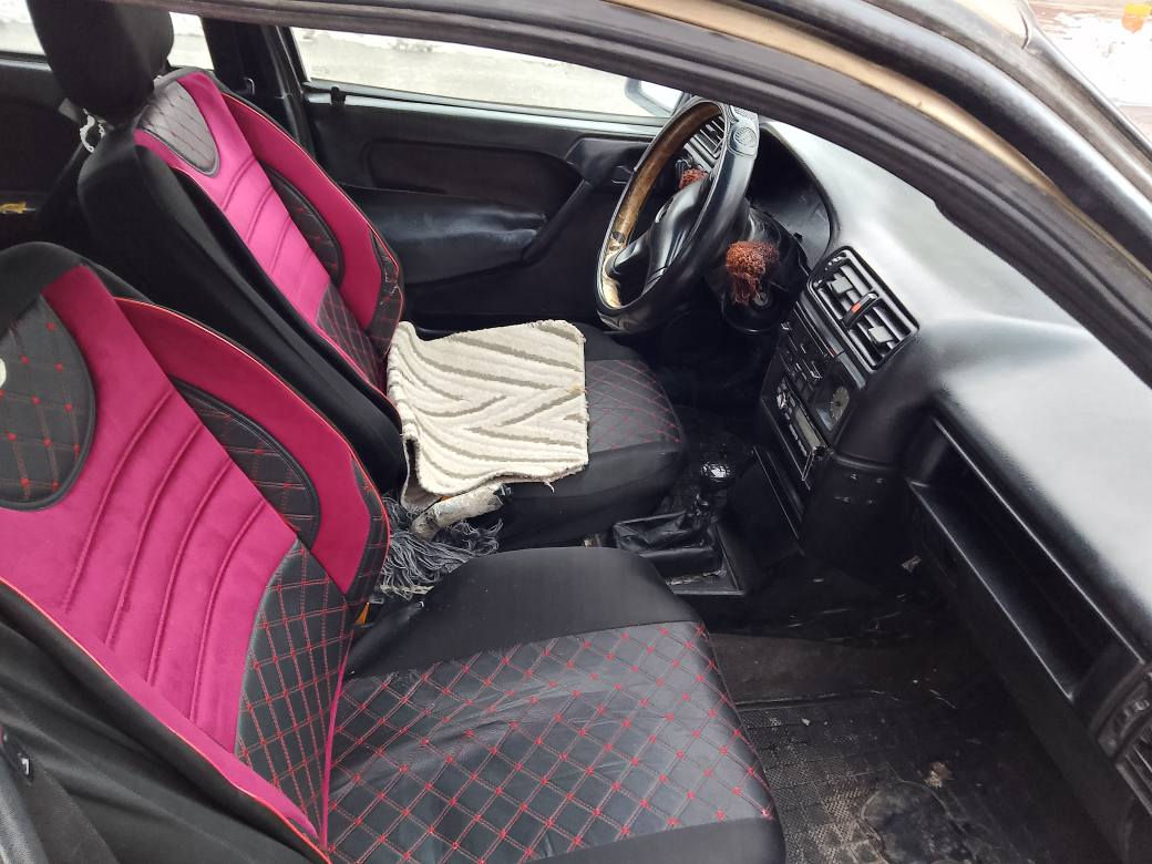 بە ناوی خوای گە ورە مهرە بان ئە م ڤیکترا بۆ فروشتن مە کینە 16قایش پان سلایتە گیرو مە کە نە کارە بای براوە بە شە رت 16 گە لا مە حامە له شوین قه لادزێ 
*********** بشدار, السليمانية
