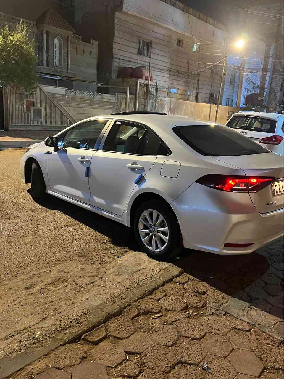 تويوتا كورلا ساز 
ضمان تويوتا العراق 
موديل 2024
المحرك : 4 سلندر - 1800
اللون     : الابيض الصدفي
العداد   : 30 ألف كيلوا 
المواصفات : GLI
#سلايت كامل المواصفات 
بصمة تشغيل ..بصمه ابواب ذكيه. .نضام ترحيب عن بعد .شاشة معلومات  . كاميرا خلفيه . حساس امامي خلفي . عدادات ديجيتال. ويل 16 .  . مقاعد مخمل لونين . اضوية اماميه ليد . كشافات امامية ليد . ABS  . نظام مانع انزلاق . ثلاثه أنظمة للقيادة ( فول مواصفات✅ 
السيارة مكفولة كفالة عامة
 $  
مكاني البصره 
*********** البصرة, العراق
