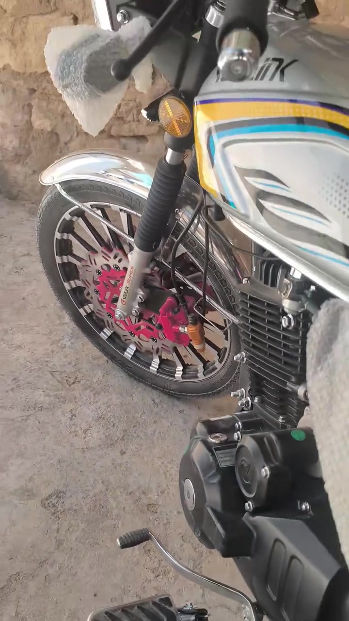 مابعد السلام دراجه سونك 2026
مكينه 250cc اول تبديله دهن 
للمراوس بطحه سيبي 400 أو للبيع مو شراي اعبر كبل 
مكاني بيجي 
رقمي ***********
تحياتي لجميع 
@إشارة
