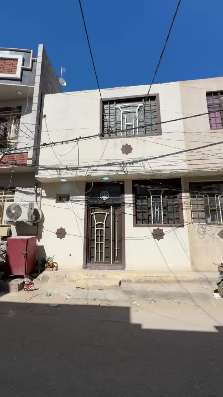 🏡 للبيع بيت 50 متر 

📍 الموقع: حي المثالي – مقابل مستشفى الكفيل
🚗 يبعد عن الإمام الحسين (ع) مسافة 2 كم فقط ≈ 5 دقائق بالسيارة

🏗️ البناء: طابقين
🛋️ الأثاث: بدون
📜 السند: طابو زراعي – سند 25 + إقرار محكمة

🛠️ الخدمات:
✅ ماء
✅ كهرباء
✅ مجاري
✅ شوارع مُبلطة

💰 السعر: 66 مليون مع مجال 🌹

📞 للاستفسار والتفاصيل أكثر يرجى التواصل على الخاصاو  ***********
فرصة ذهبية – موقع مميز وجاهز للسكن فوراً 🔑

⸻
