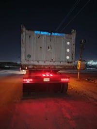 للبيع عربانه هياكل 2007 الدنكير الثالث تعليك 07734008766