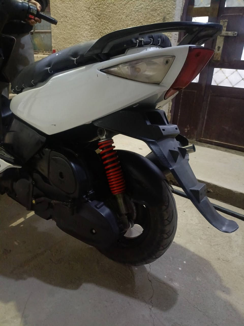 ماكس مضلع مزوده بوشه 55 غير هذا البوشه ما ملعوب كل شي بالمحرك دراجه شرط باي ساعهك نقره سلف السعر 4 00 وبيها مجال عنوان بغداد شعل***********
