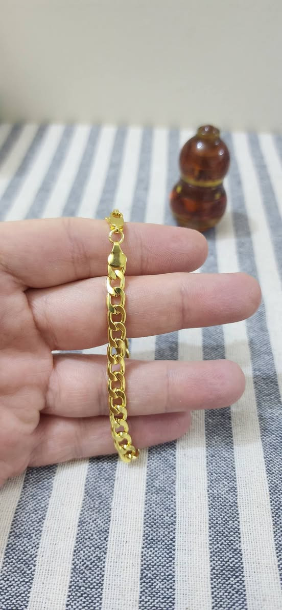 شلعة الكل قفل ب ١٥ الف و التوصيل ٥ الف ووياهن مجموعة قطع ملابس هدية


**إذا كنت صاحب هذا الإعلان وتريد حذفه لأي سبب، رجاءا أرسل رسالة إلى الدعم الفني**