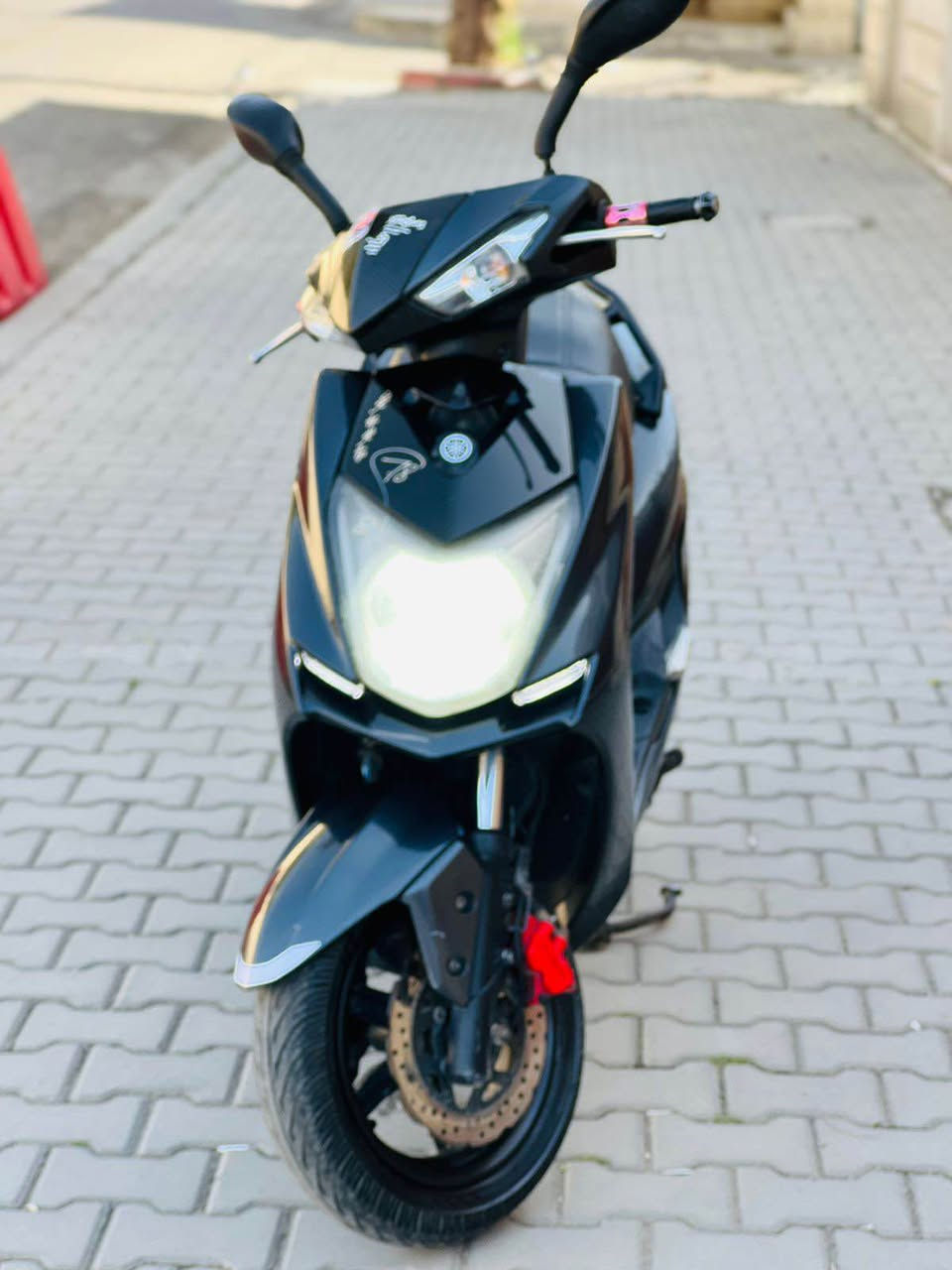 للبيع سكنس لد شمعه حديث  ياباني الاصلي قبق نفخ نوزل خطين ستان كهربائي دراجه جديده مال رمبه مكفوله مكينه ناعمه كفرات اصليه شلعه معدل خير من الله دراجه تتعب تكول جديده مال جناي مكان بغداد الكرخ السعر مليون و400 واللستفسار *********** بغداد, العراق
