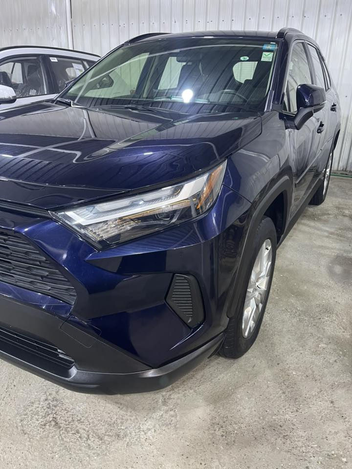 سلام عليكم رف فور موديل ٢٠٢٤  فول مواصفات هايبرد فور ويل بدون ايرباك حادث خلفي ***********
