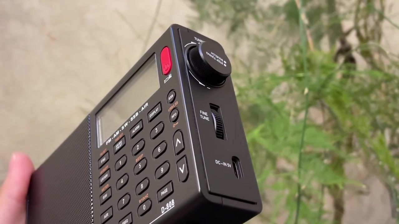راديو غني عن التعريف موديل D 808
موجة FM AM SW SSB AIR

للطلب و الاستفسار مراسلة الصفحة
متوفر توصيل


**إذا كنت صاحب هذا الإعلان وتريد حذفه لأي سبب، رجاءا أرسل رسالة إلى الدعم الفني**