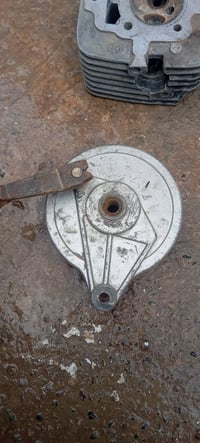 للبيع غراض دراجه 1صالنصه كاتم 15. 2صالنصه صوت 20 .3صالنصه رياضي 30 . ك...