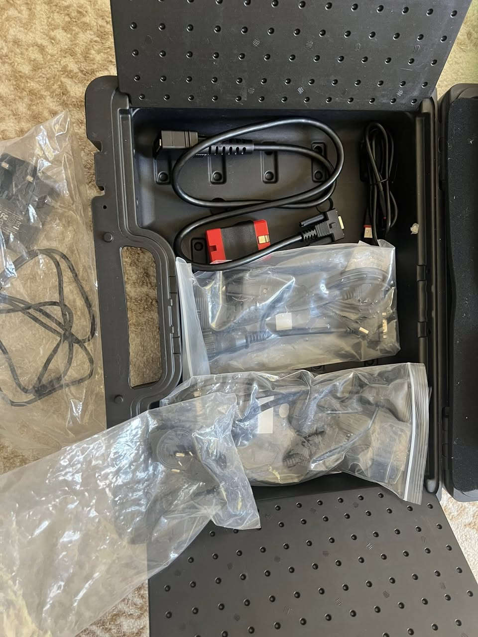 � للبيع جهاز فحص سيارات احترافي 🔧

جهاز X-431 PRO3S+ ELITE V8.00.037

الجهاز شغال ممتاز وما بي أي مشكلة، نظيف وجاهز للعمل.

✔ يدعم فحص السيارات العادية 12V
✔ يدعم فحص سيارات الحمل والشاحنات 24V
✔ فحص شامل لجميع أنظمة السيارة
✔ قراءة ومسح الأخطاء
✔ يدعم السيارات الحديثة والقديمة
✔ تحديثات وبرامج حديثة

📦 الجهاز كامل مع جميع ملحقاته

البيع لعدم الحاجة
سعرها ١٣٥٠$
مكاني اربيل
***********
***********
