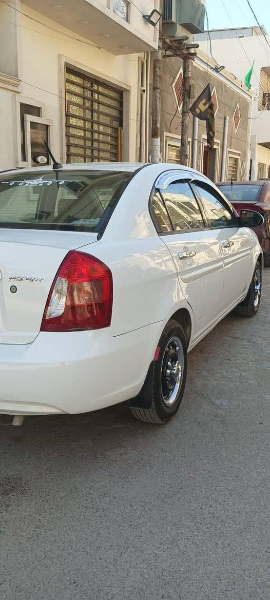 السلام عليكم سياره اكسنت للبيع موديل 2010 وارد خليجي محرك 1600سياره جاهز مابيها نقص سياره مال بيت بسمي تحويل ثاني يوم السعر 85 بيهه مجال بصيط العنوان  المنصور ساحه اللقاء الاتصال علا الرقم ***********
