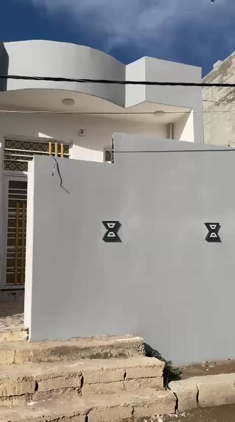 سلام عليكم دار البيع مساحه 100متر قاط واحد جزء اول كامل العنوان حولي تحرير زراعي  محمد ليله الاستفسار على هذا الرقم ***********
