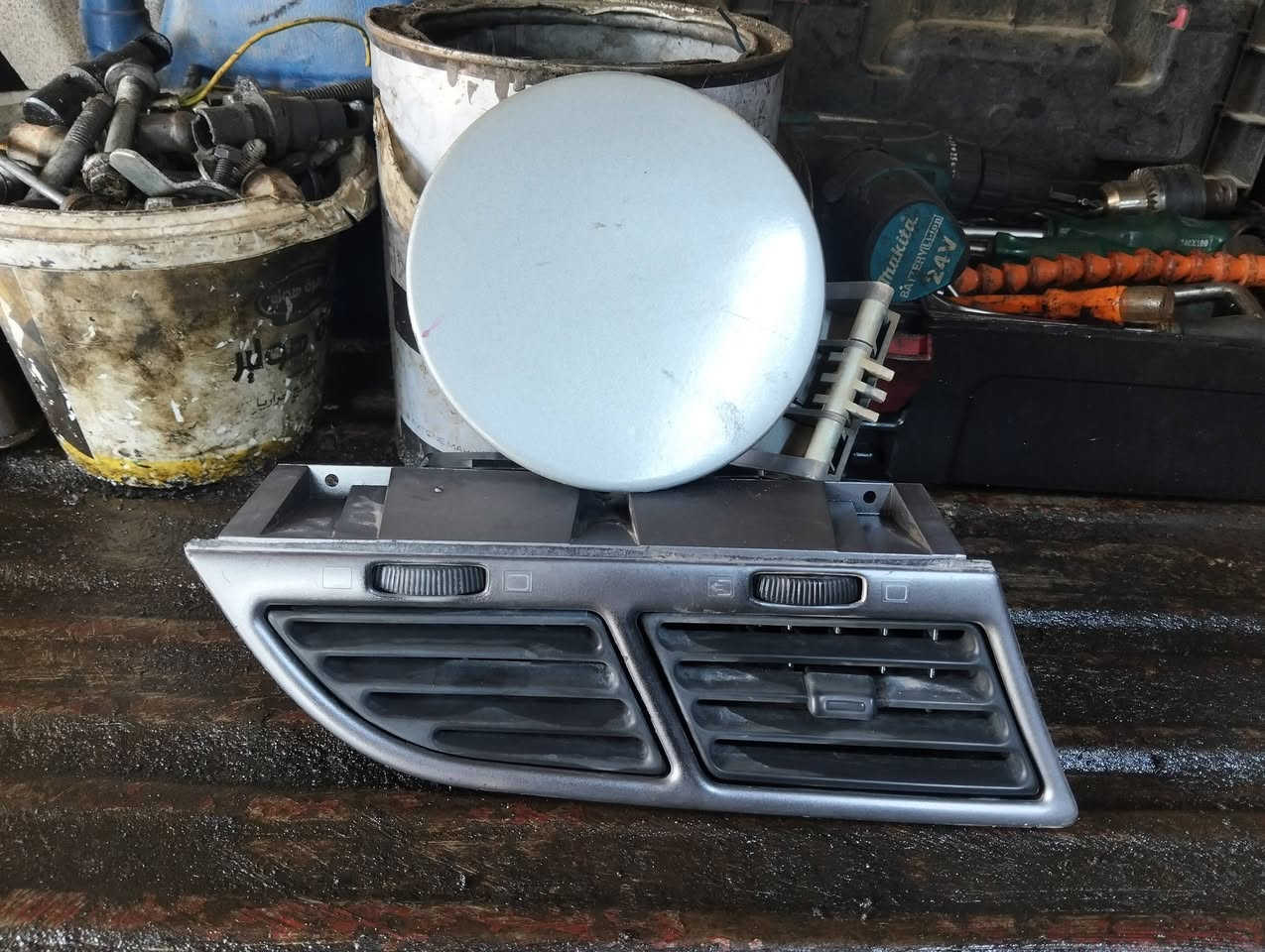 السلام عليكم يتوفر غراض بيجو ٣٠٦/٤٠٦للتصال *********** عنوان بغداد
