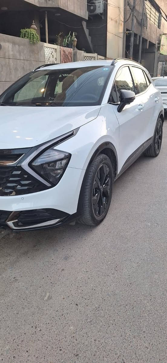 كيه اسبورتج موديل2025 خليجي فول ماشيه 10 تالاف مكفوله من الخدش والضربه والصبغ بعدهي عل وضعيه الشركه حساسات تتفه كشنات استيرن حساسات امامي خلفي كامره دواره كشنات كهربائي فتحه بصمه تشغيل عن بعد جنطه كهربائي قياده اليه توقف ذاني بكانهه البياع  خاص مفتوح رقمي ***********
