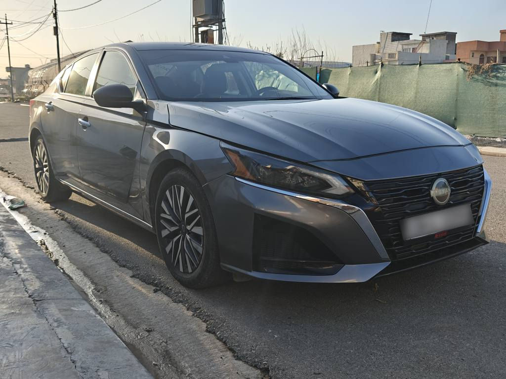 التيما 2024 SV نفطي هزة جديد ماشية 21 الف ميل حادثها قطعة جاملغ السايق وربع الباب وربع البونيد بيها رصعات وشخوط خفيف بباب السايق والخلفه ماتبين الا عن قرب ونظافه
كير ومحرك بشرط سيارة جاهزة ماتعب سعر 165 ومجال للتواصل ماسنجر او *********** زاخو, دهوك
